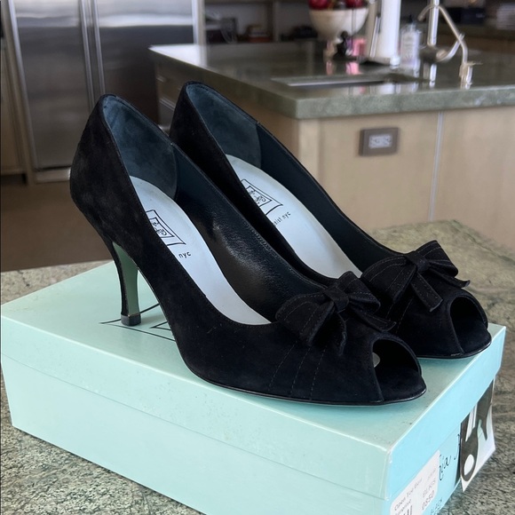 Vintage 8.5 Black suede Peep-Toe Heels 8.5 - Picture 1 of 6
